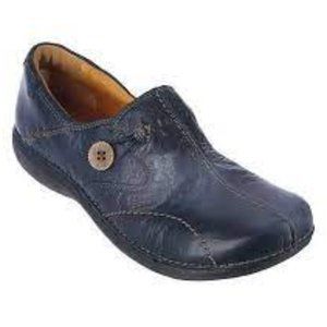 CLARKS Un Loop Leather Loafers Women’s size 8.5 Blue Tan Round Toe